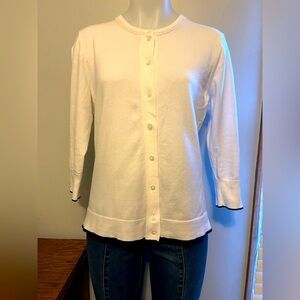 Crown & Ivy women’s white sz M 3/4 sleeve button up cardigan w navy hem, classy